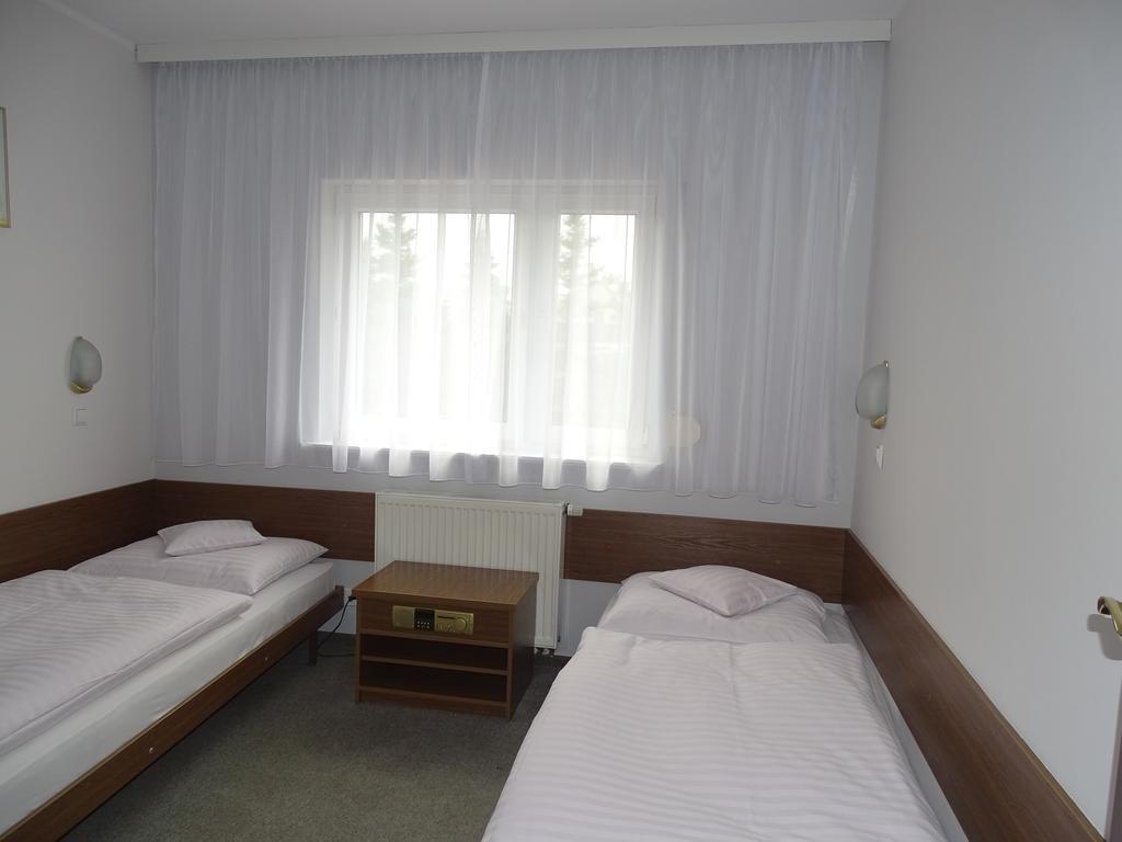Motel 2000 Stęszew Exterior foto