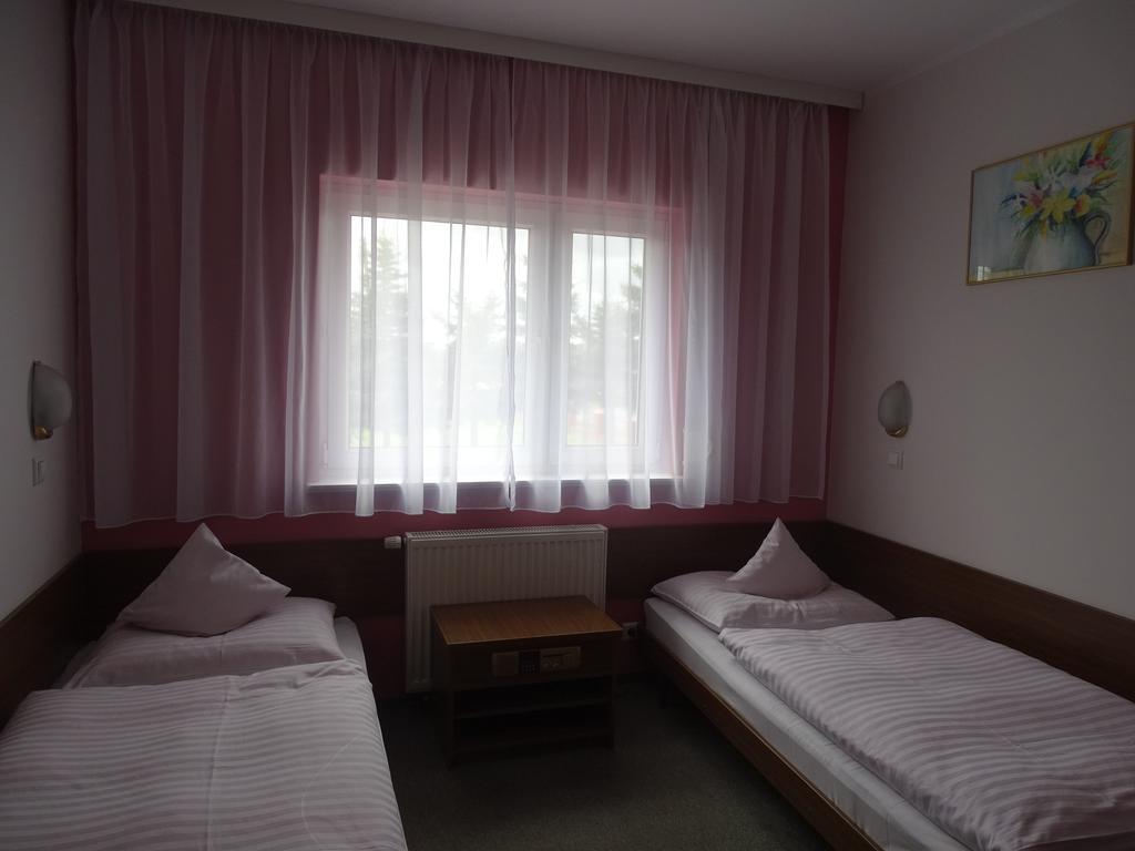 Motel 2000 Stęszew Exterior foto